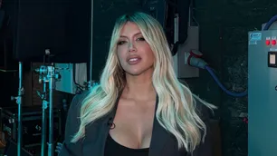 Wanda Nara abrió las puertas de su casa y mostró su cocina de lujo: muebles de madera, isla de mármol y diseño moderno
