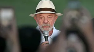 Lula calificó de “vergonzosa” la fuga de Flávio Bolsonaro a Estados Unidos