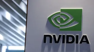 NVIDIA bajo sospecha de espionaje chino: en RDC se reveló una trama que involucra a Jensen Huang y Donald Trump