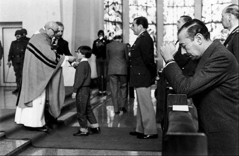 videla- en-misa