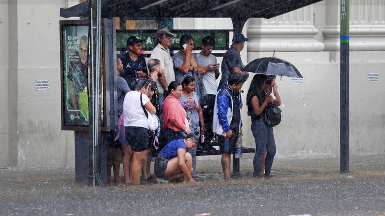Lluvias al area metropolitana 20240208
