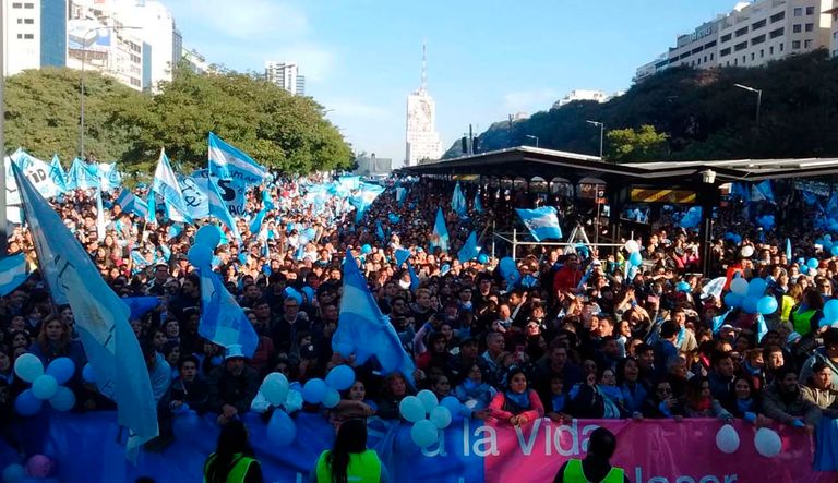 Marcha-contra-aborto-04082018