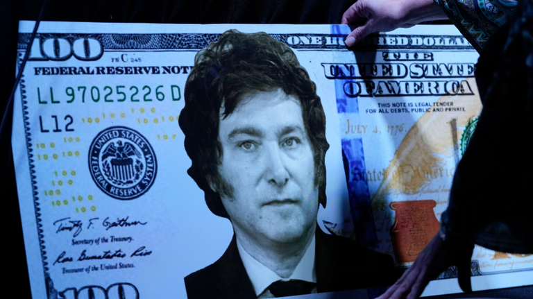 Dolar Milei en su bunker