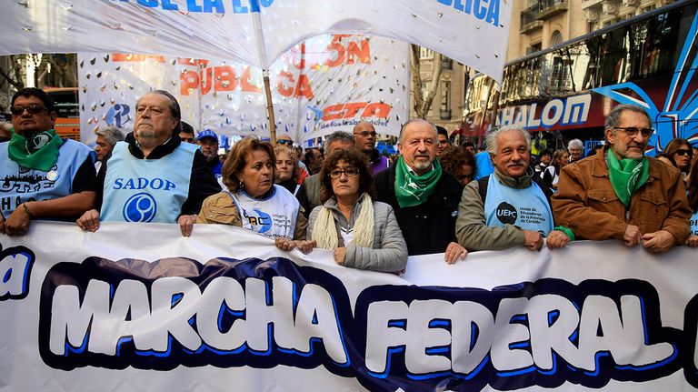 marcha-docentes-plaza-mayo-05232018-01