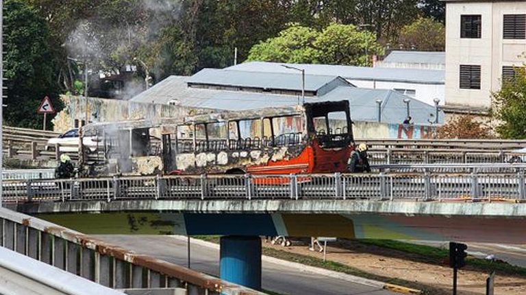 Incendio en Colectivo escolar