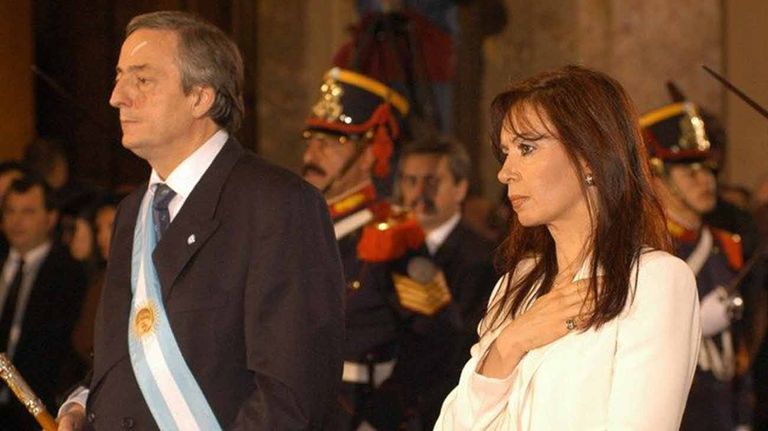 nestor-kirchner-vida-y-obra-10272018-01
