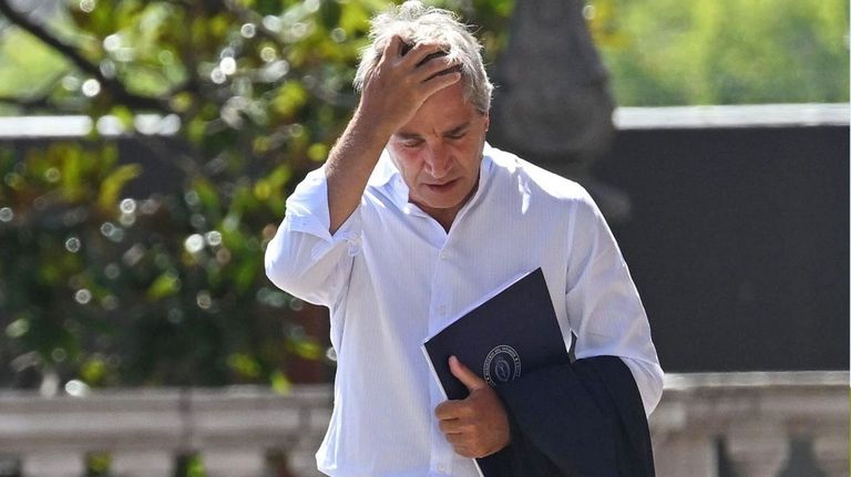 Luis Caputo en Casa Rosada