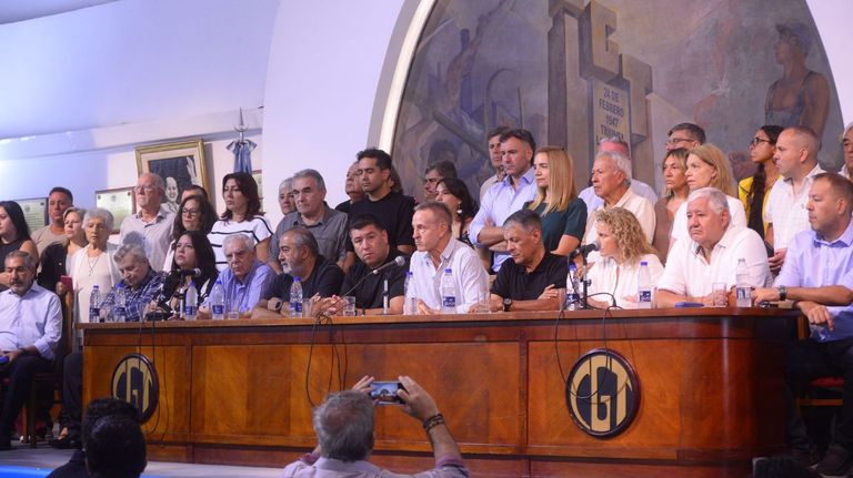Conferencia de prensa de la CGT