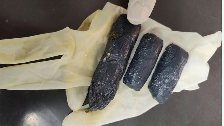 Secuestraron dosis de cocaína, armas caseras y celulares, tras operativos llevados a cabo en penales del Chaco y Ezeiza