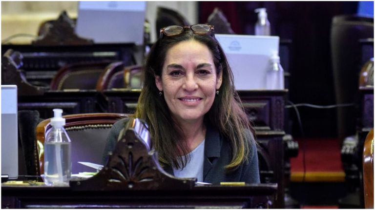 carla carrizo 06082021