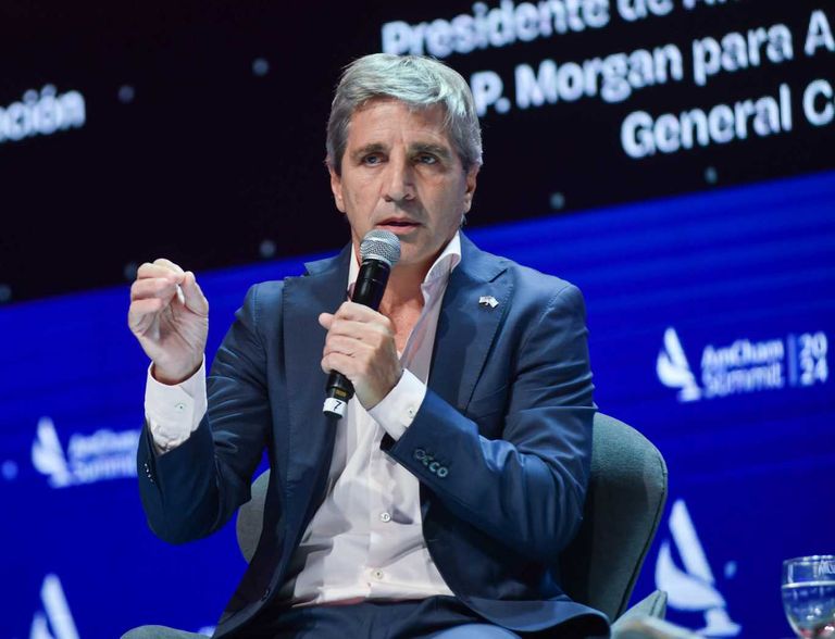 El ministro de Economía, Luis Caputo