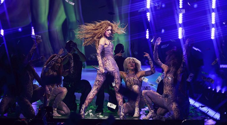 1122_shakira