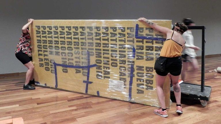 Políticas del deseo: para todes, tode. Muestra colectiva en el Centro Cultural Kirchner.