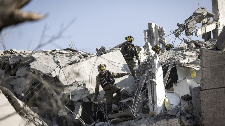 Irán ataca a Israel