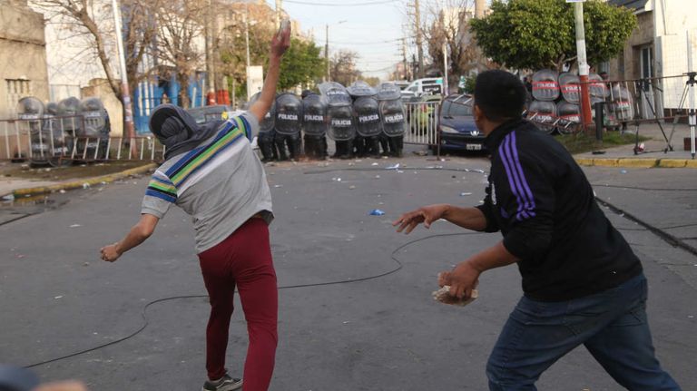 Una nena de 11 años muere tras ser asaltada y golpeada cuando llegaba a la escuela en Lanús 20230809