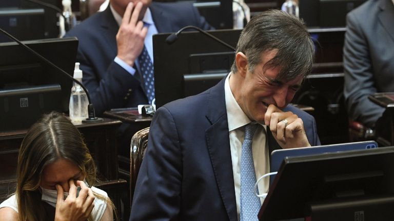 Kirchner Bullrich Renuncia