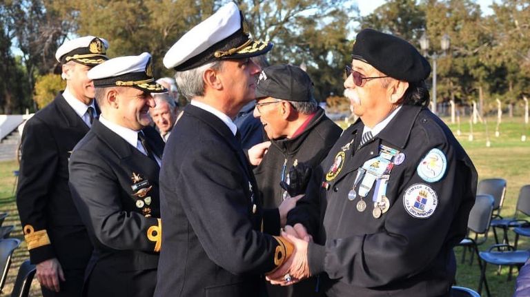La Armada Argentina conmemoró el Día de la Máxima Resistencia.