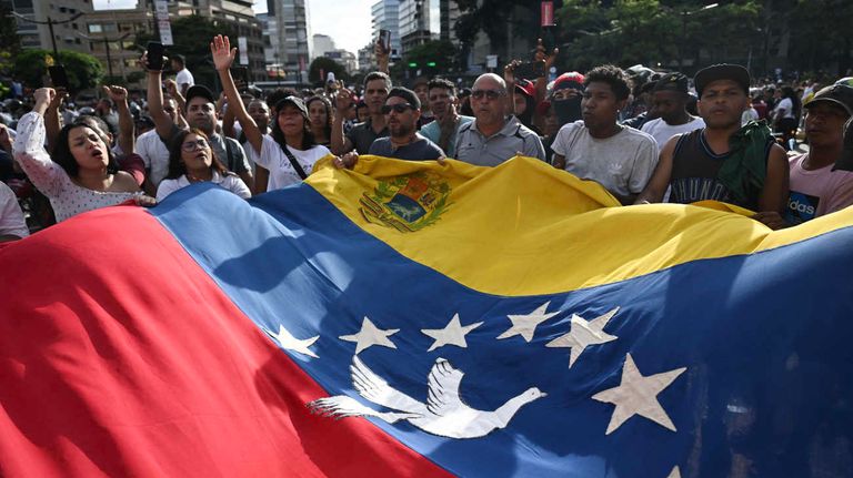 Protestas en Caracas contra un nuevo gobierno de Nicolás Maduro.
