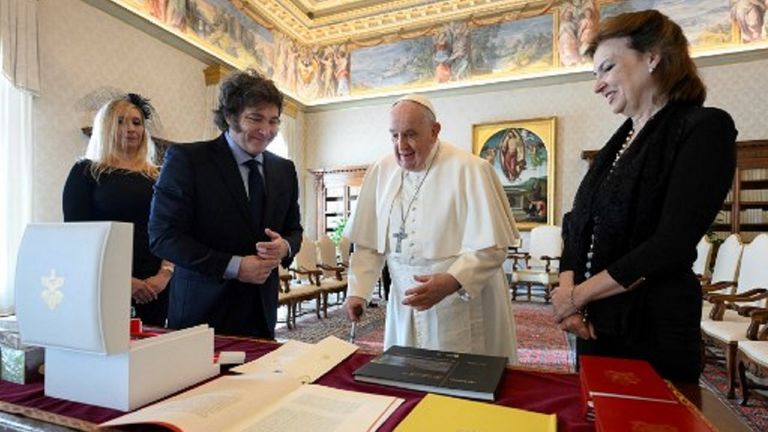 Javier Milei y el papa Francisco