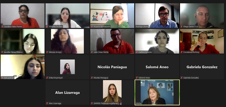 Estudiantes Ciclo de Entrevistas con Hilda Chiche Duhalde
