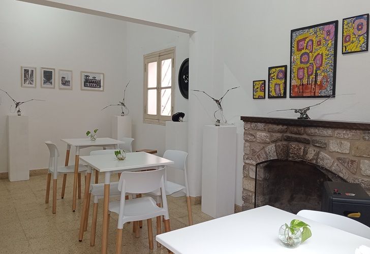 Café y arte en Fábula