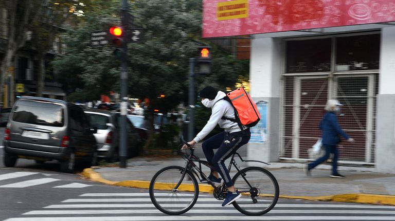 Delivery en cuarentena-Pablo Cuarterolo 20200506