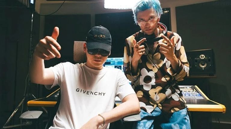 Bhavi junto a Bizarrap