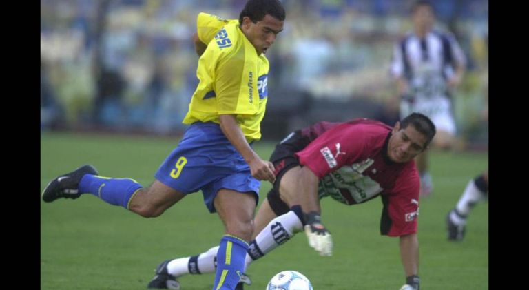Tevez gol 2004