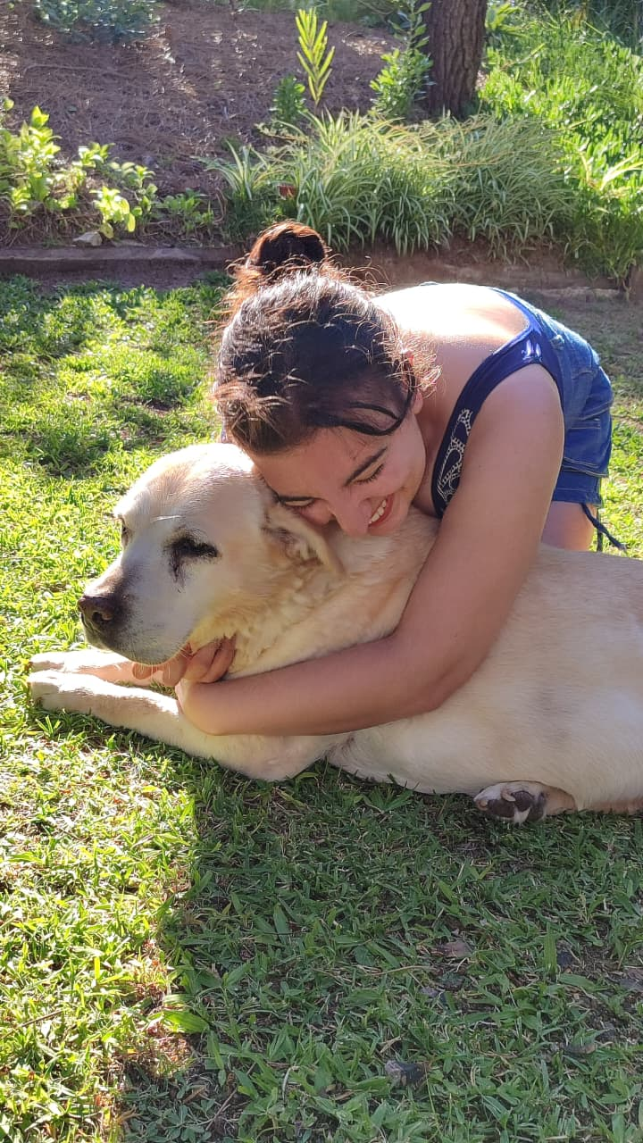 joven con perro