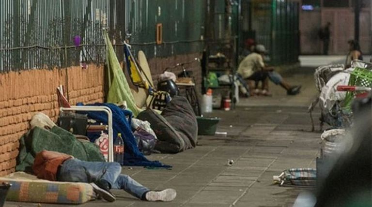 Caba: en seis meses creció 27% la población en situación de calle.