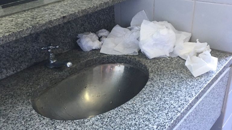 baño Comodoro Py g_20190205