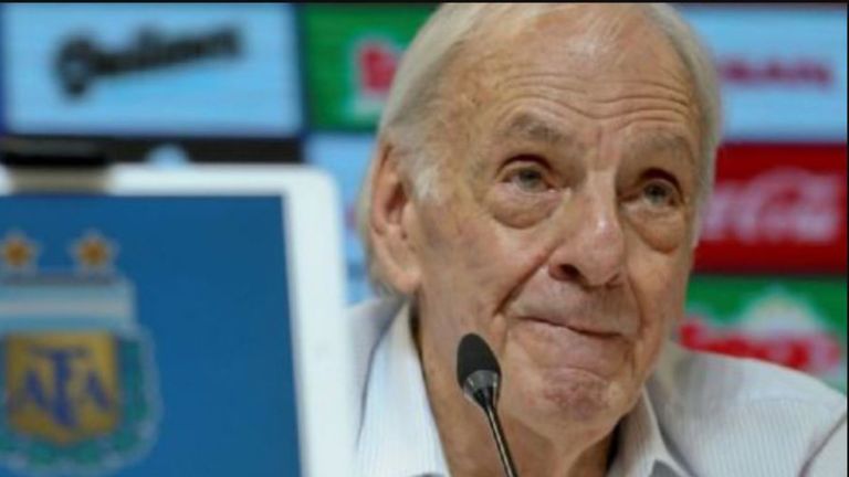 César Luis Menotti