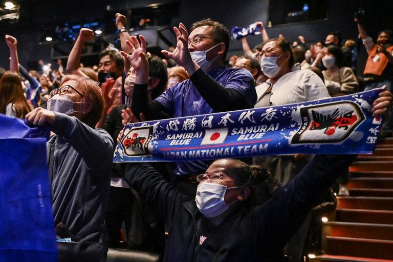 Hinchas japoneses 20221123