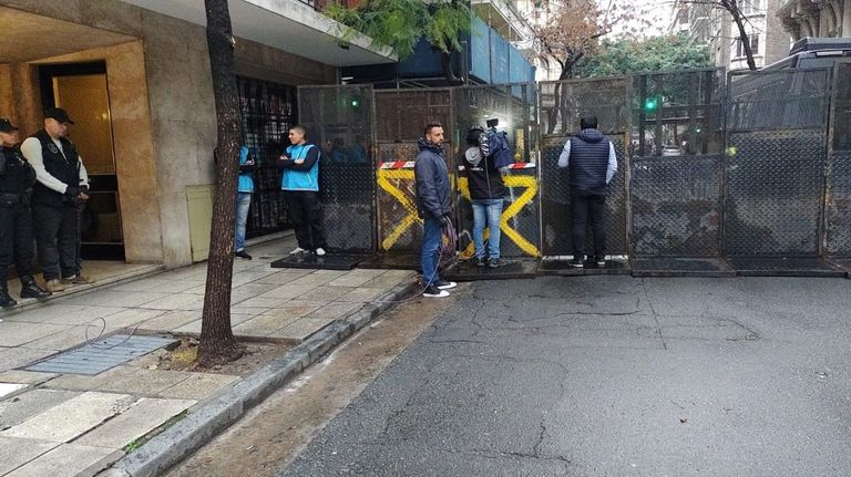 Vallado en la casa de Cristina Kirchner