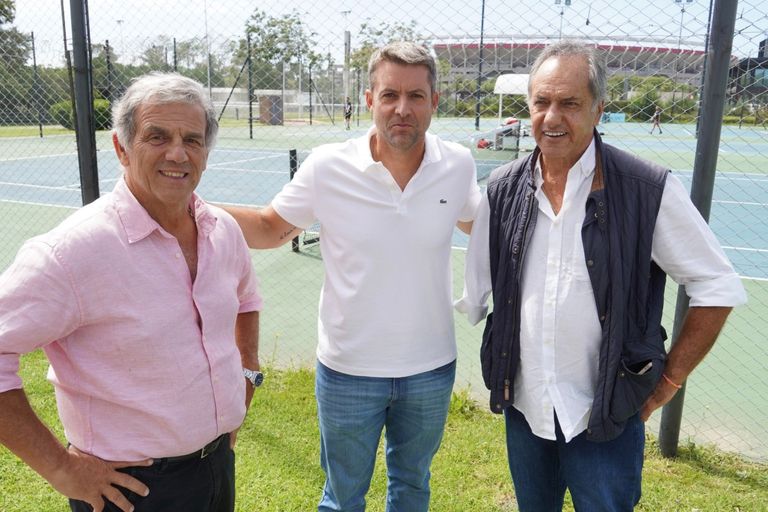 De Urquiza, Calleri y Scioli