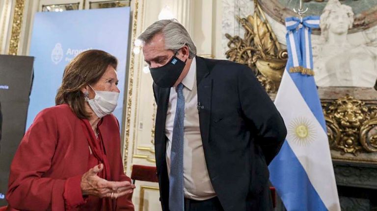Elena Highton de Nolasco, con el presidente Alberto Fernández.