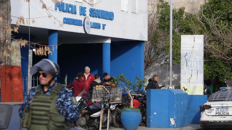 Una nena de 11 años muere tras ser asaltada y golpeada cuando llegaba a la escuela en Lanús 20230809