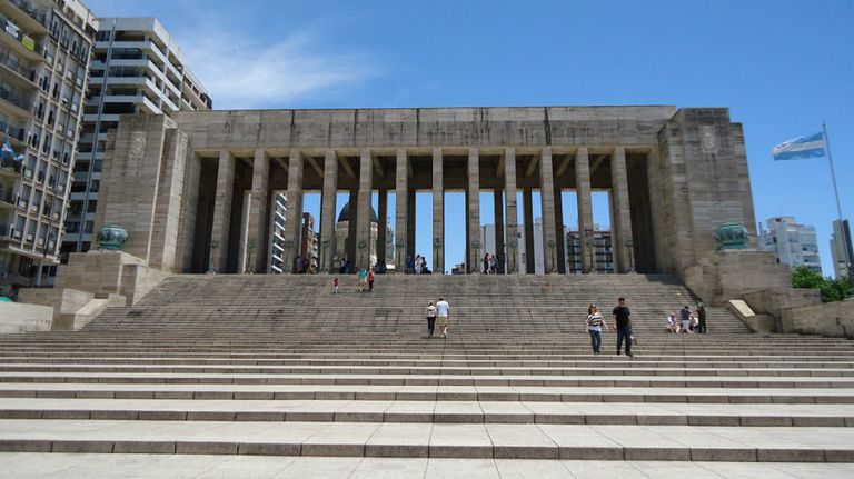 Monumento a la Bandera: denuncian que las obras por $ 150 millones quedaron en la nada