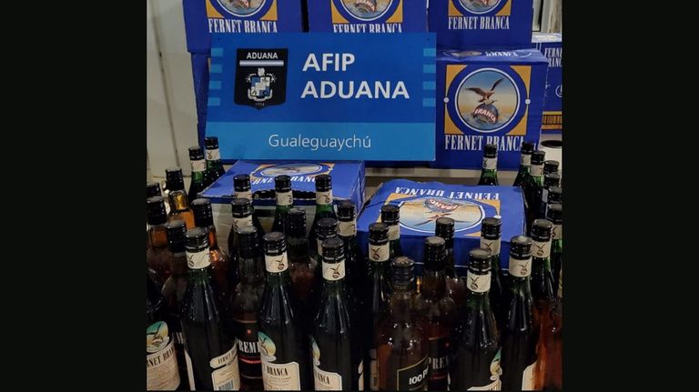 Aduana secuestro casi 600 botellas de fernet y más de 200 de Whisky que intentaban pasar a Uruguay
