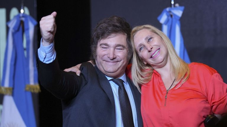 Javier Milei y Karina Milei