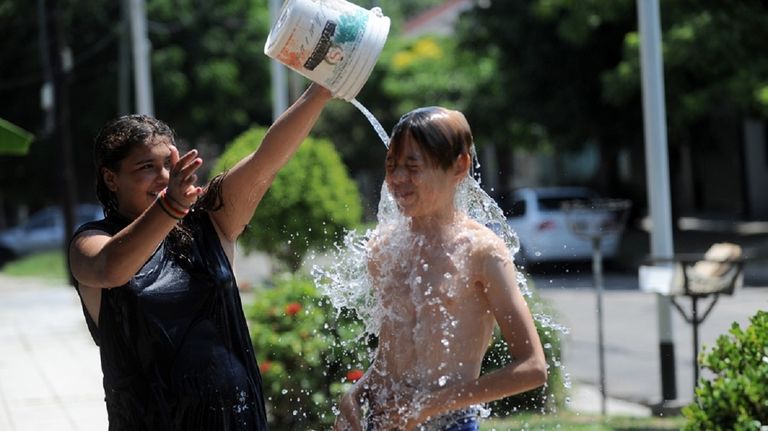 Clima extremo: cómo prevenir y contrarrestar los golpes de calor