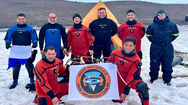 El histórico curso de buceo que realizó la Armada Argentina en las aguas polares de la Antártida