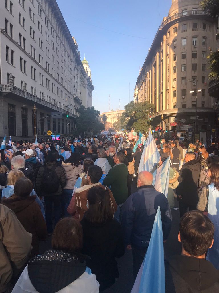 Banderazo contra el Gobierno. 