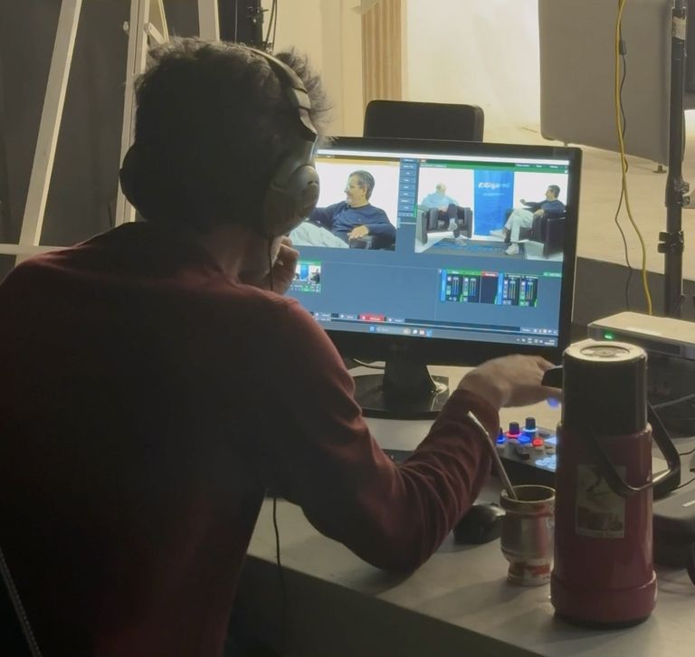 Gigared abre sus puertas para mostrar el trabajo de sus equipos, la infraestructura tecnológica y los procesos que hacen posible mantener conectados a miles de usuarios. Un recorrido por las personas y la innovación detrás de una red en constante evolución.