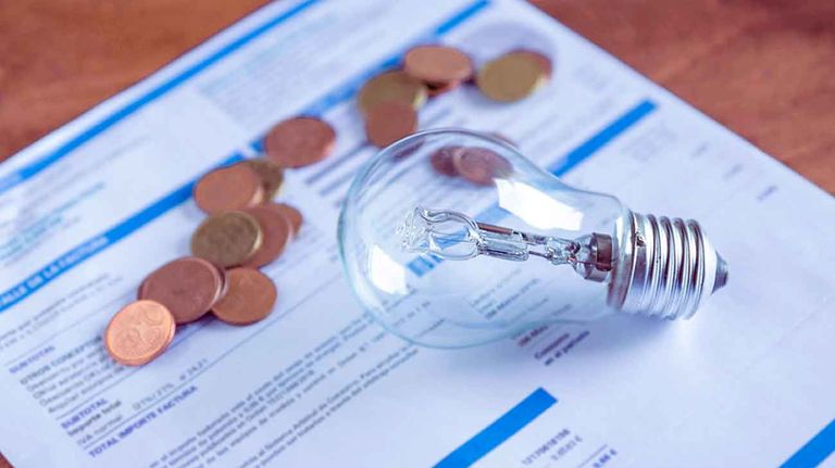 20221126_tarifas_servicios_energia_shutterstock_g