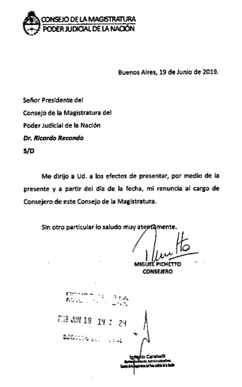 Renuncia de Pichetto como consejero de la magistratura.
