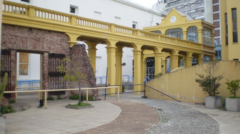 Centro Cultural Recoleta 20211130