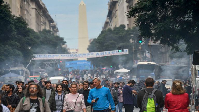 25 DE MAYO PLAZA 20230525