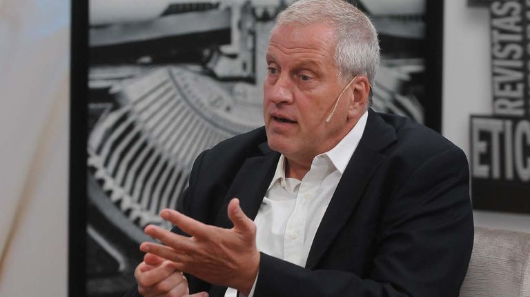 El ministro de Educación Jaime Perczyk, en la entrevista con Jorge Fontevecchia.
