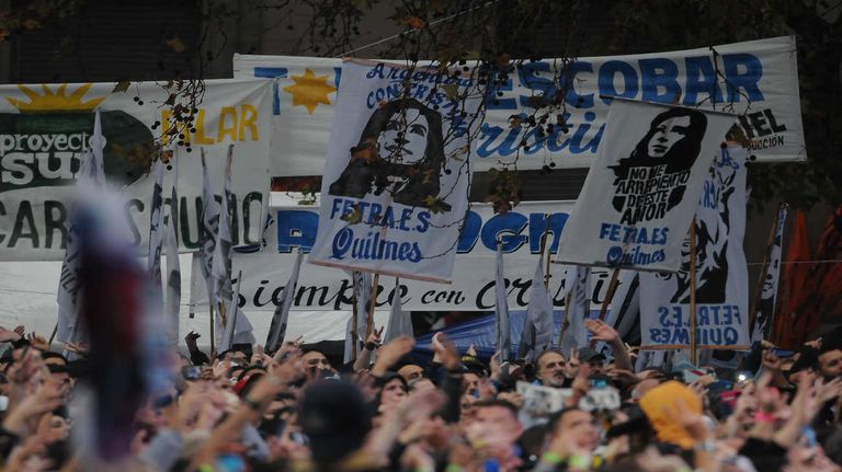 25 DE MAYO PLAZA 20230525